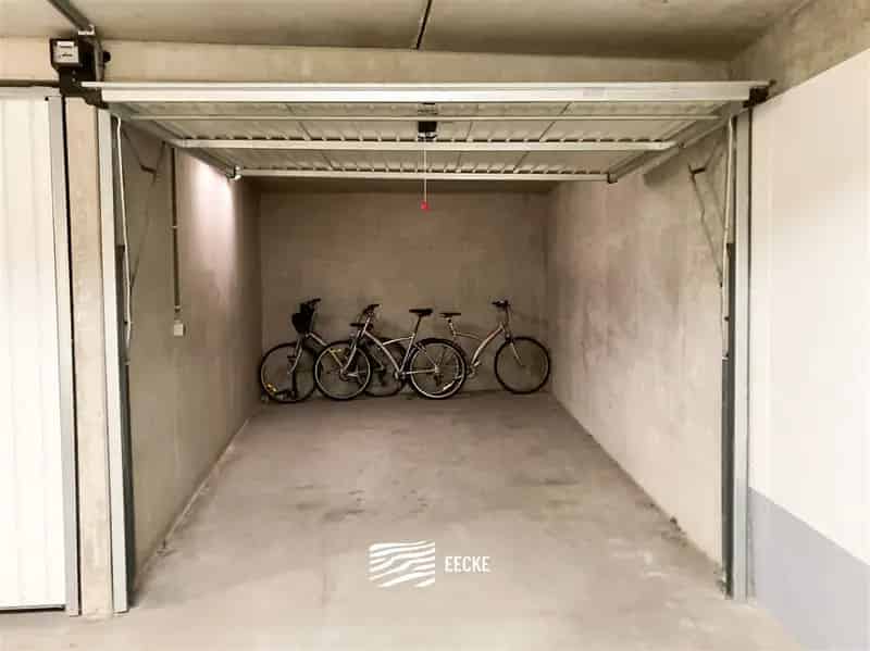 Parking - gesloten garagebox