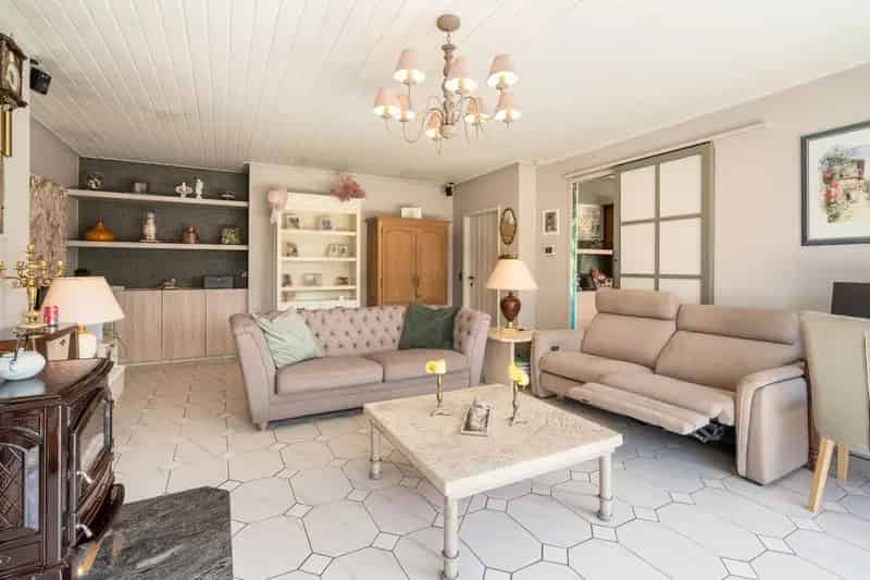 Villa-bungalow in centrum Kortemark