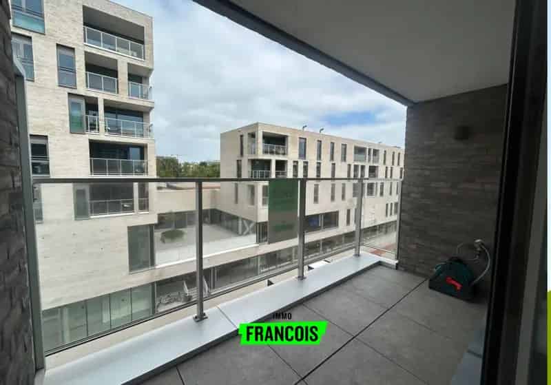 Modern appartement te huur met zonnig terras en garage te Oostende!