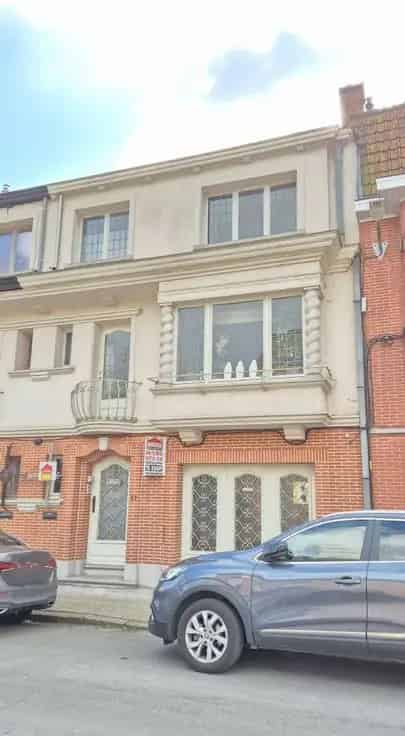 Huis Te Koop Izegem: Instapklare Woning 3 slaapkamers