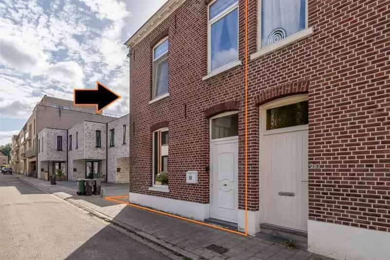 Ruime HOB met 3 grote slpks in centrum Averbode