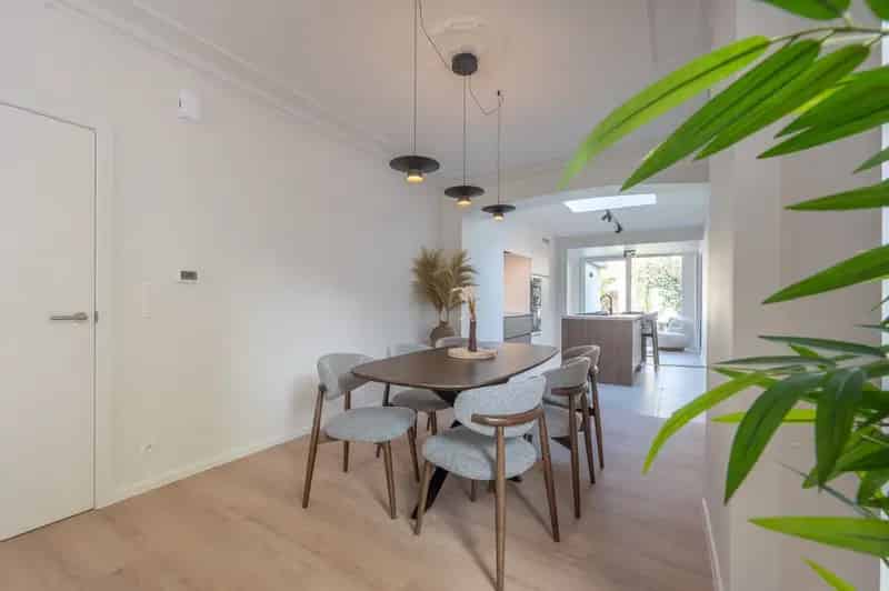 Topaanbod te Assebroek- hoekwoning met garage en tuin!