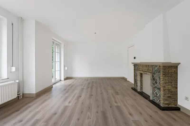 Gunstig gelegen gezinswoning (142 m²) met 3 slaapkamers en tuin te koop!
