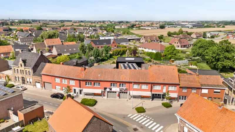 HANDELSRUIMTE + WOONST + VERHUURD APPARTEMENT