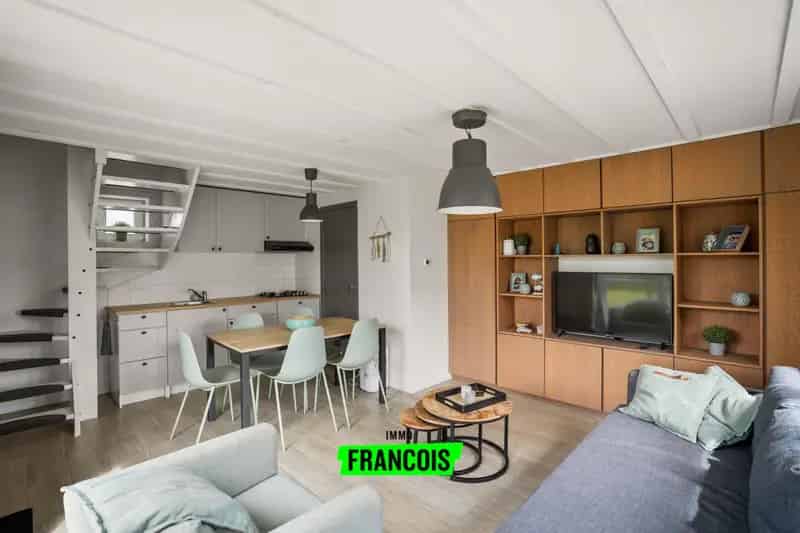 Volledig vernieuwde Halfopen Vakantiewoning met groot terras in Het Veld – Westende (EPC C)
