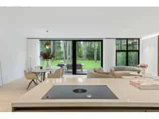 Appartement te koop Waasmunster - Luxe villa-appartement met tuin en garage