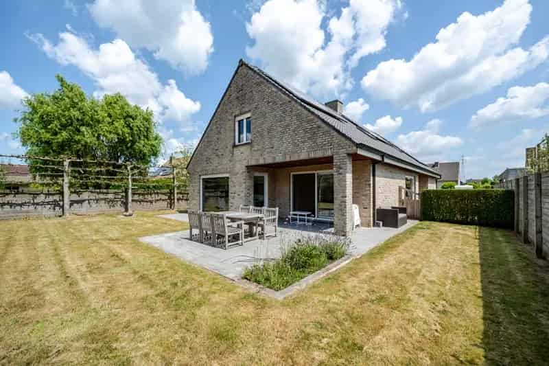 Villa te koop in Roeselare