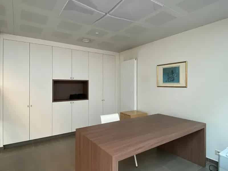 HANDELSPAND (215m²) IN HARTJE AARSELE