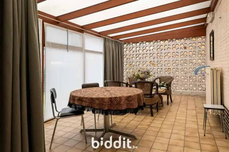 WONING