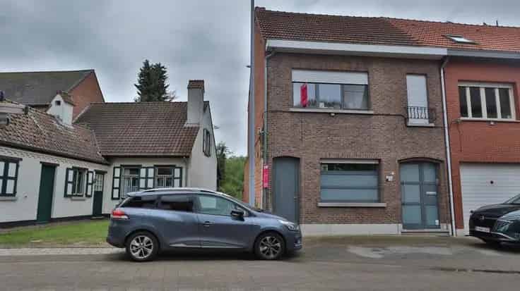 Huis Te Koop Mariekerke: Instapklare woning met 3 slaapkamers en tuin