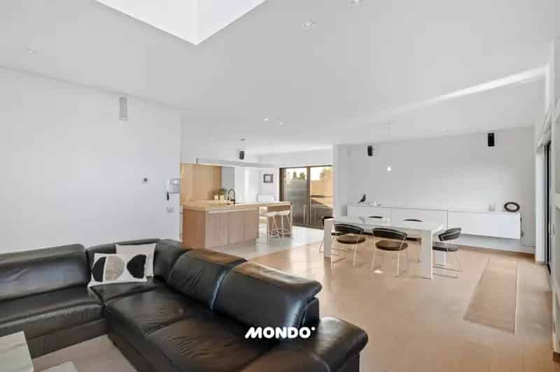 Toplocatie! Moderne, instapklare villa.
