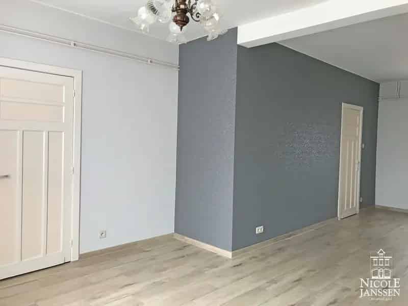 Gezinswoning met drie slaapkamers en terras in Voorshoven