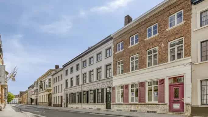 Kantoorgebouw te koop in Groeningestraat 28, Kortrijk - Dewaele