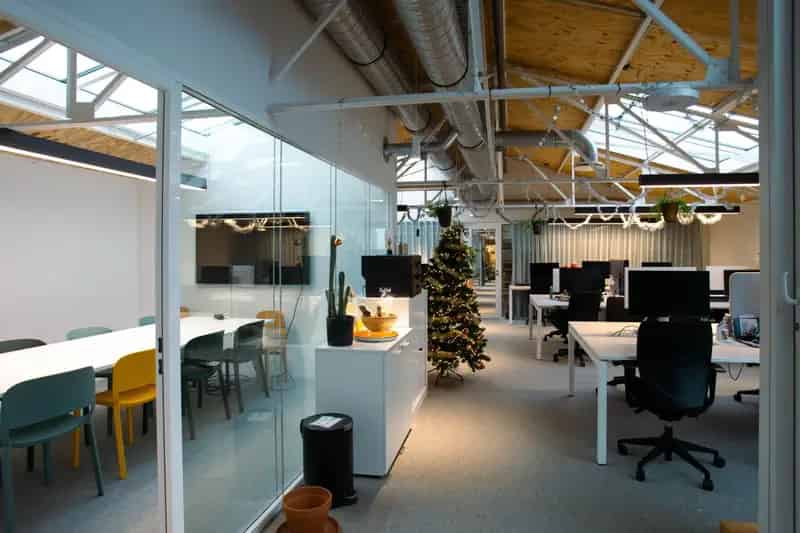 Kantoorruimtes vanaf 8 m² tot 215 m² in Gent.