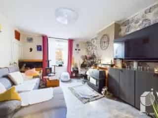 Huis gemengd gebruik te koop - Verviers VBC48602


In optie