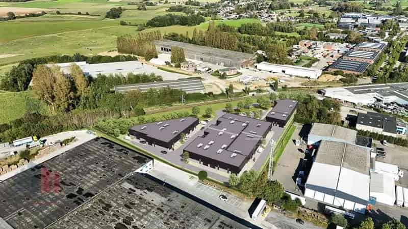 Nieuwbouw bedrijfsgebouw te koop in Asse