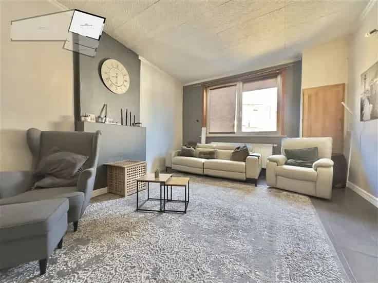 Huis te koop 4 slaapkamers grote tuin Jumet