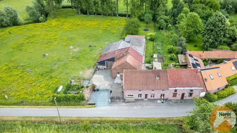 Huis te koop Herne: Gerenoveerde woning met hangar en weide