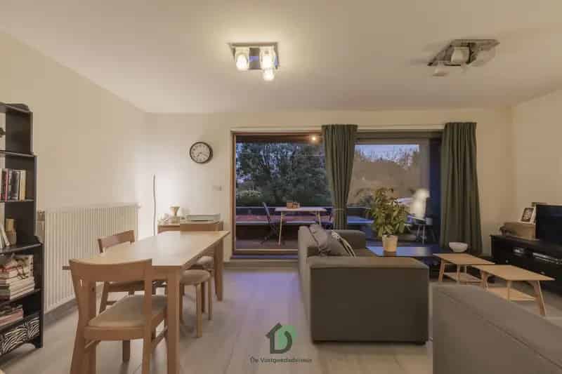 Duplex te koop in Sint-Amandsberg