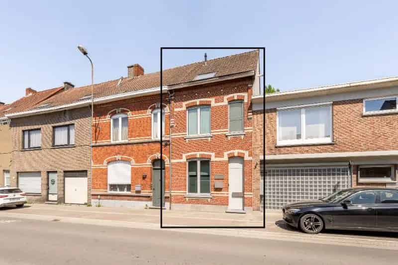 Instapklare, luxueus afgewerkte woning met tuin en polyvalente ruimte op toplocatie