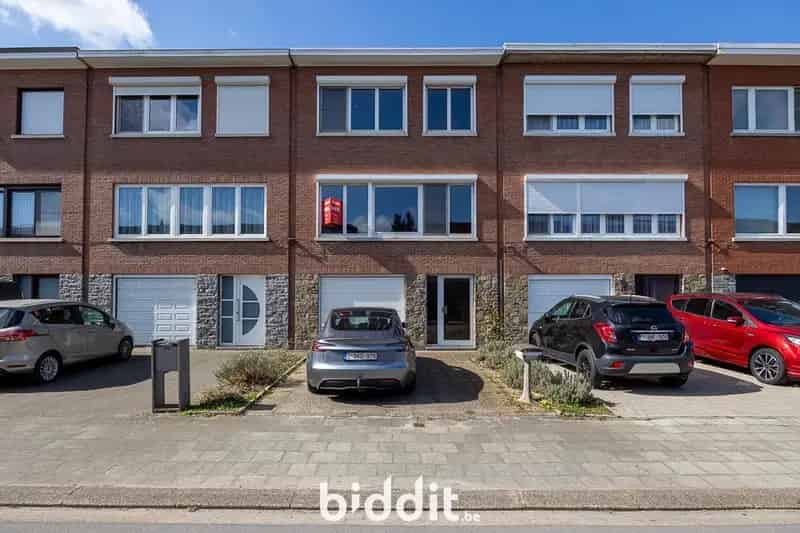 TE RENOVEREN BEL-ETAGE