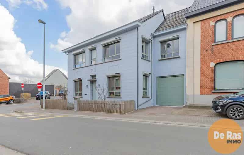MERE -Karaktervolle woning met 4 slaapkamers, garage en tuin