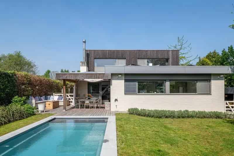 Rustig wonen in een instapklare villa met zwembad