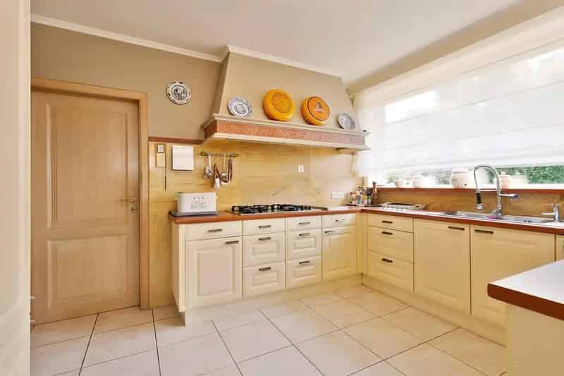 Uitstekend gelegen BUNGALOW /VILLA te koop te Middelkerke!*