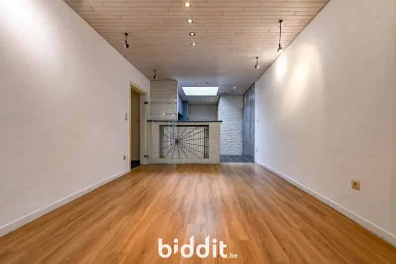 LICHTRIJKE RIJWONING MET DAKTERRAS