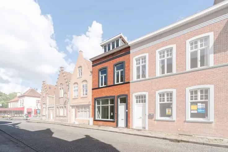 Gerenoveerde Karakterwoning Aan Het Water