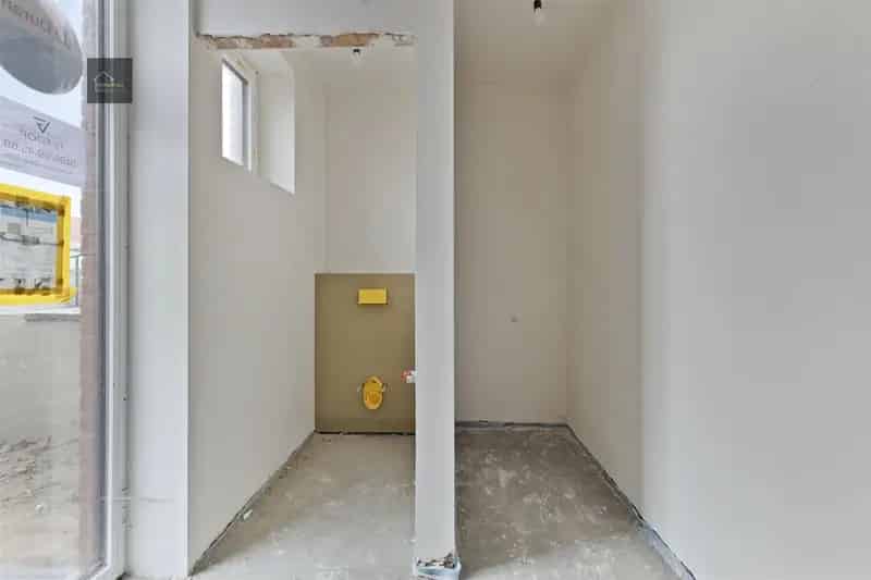 Nieuwbouw, groot en rustig gelegen. (6% BTW mogelijk)