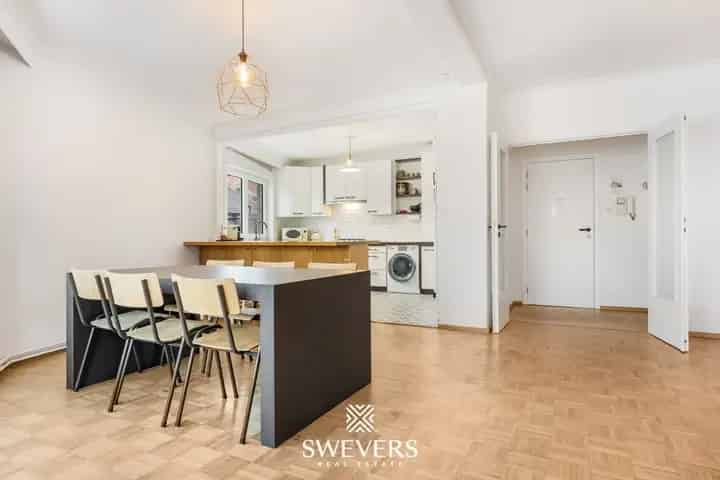Verfijnd appartement luxueus afgewerkt met drie slaapkamers in hartje Hasselt
