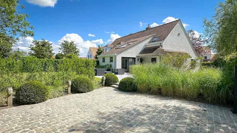 Koppelvilla te Koop: 4 slaapkamers, 2 badkamers, Zoute