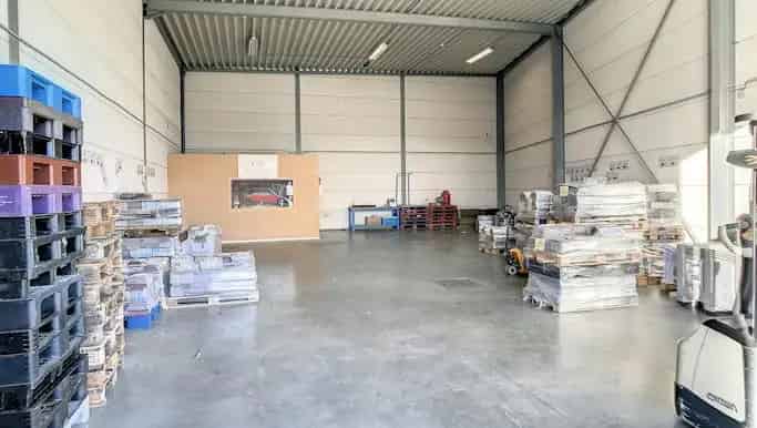 Magazijn te huur in Vloedstraat 40, Roeselare - Dewaele
