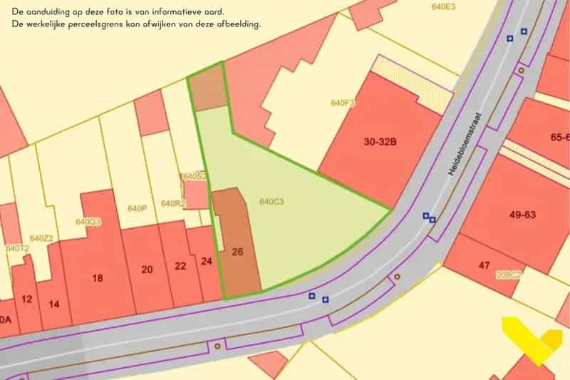 Ruime Woning Met Naastliggende Bouwgrond