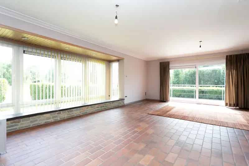 Fantastische woning met knappe tuin in Vlassenbroek!
