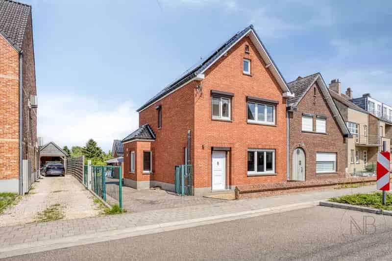 EENGEZINSWONING KURINGEN CENTRUM MET MOOI PERCEEL 9A 18CA