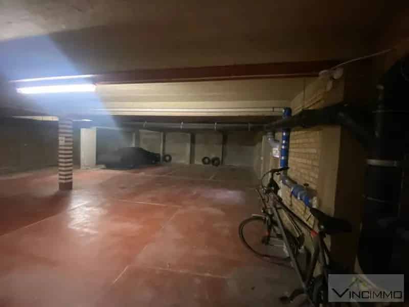 Vlot toegankelijke STAANPLAATSEN te koop in Knokke!