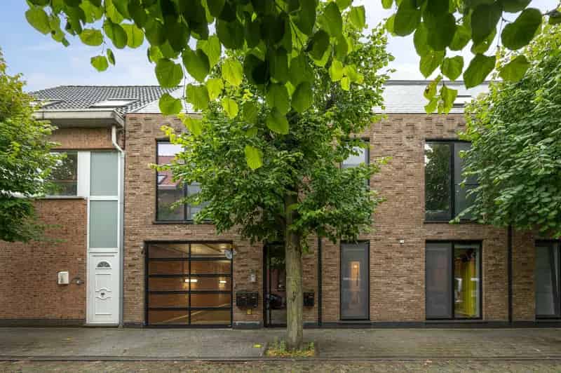 Garagebox te Huur Mariaburg-Ekeren