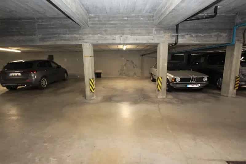 CENTRAAL GELEGEN ONDERGRONDSE STAANPLAATS