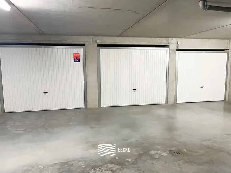 Parking - gesloten garagebox