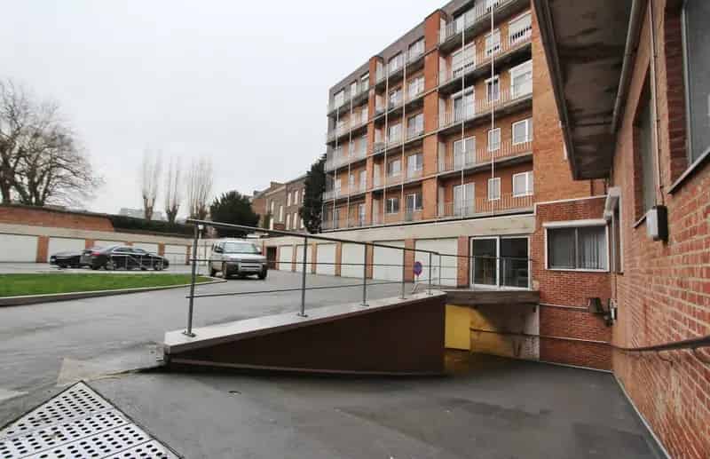 Garagebox in het centrum!