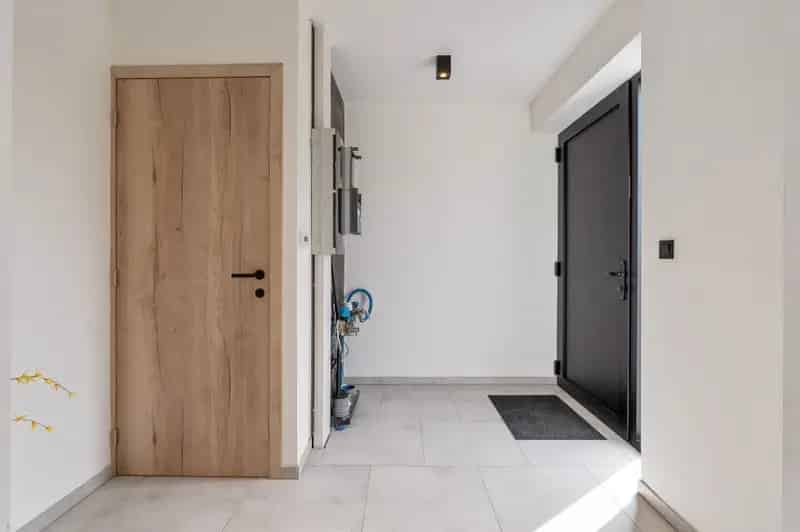 Halfopen energiezuinige woning op zeer rustige locatie