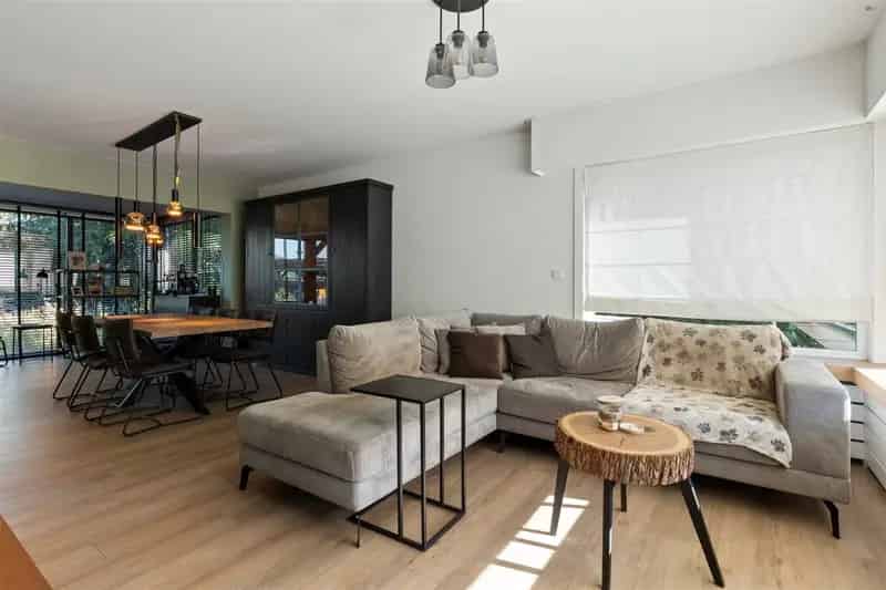Energievriendelijke open bebouwing op brede grond van 807m²