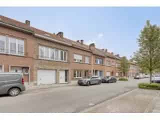 Huis te koop Drogenbos - 3 slaapkamers, zolder, tuin