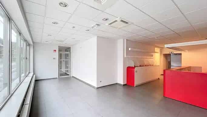 Kantoor te huur in Doorniksewijk 54, Kortrijk - Dewaele