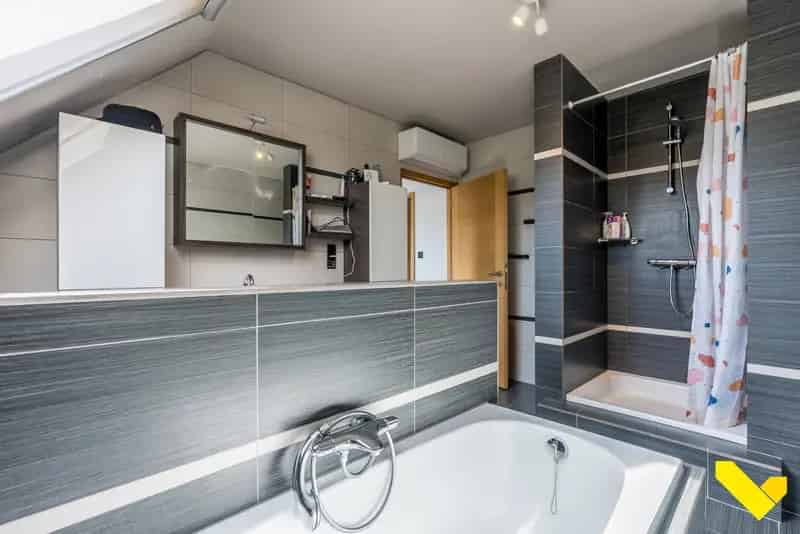 Prachtige Instapklare Woning Met Ruime Tuin.