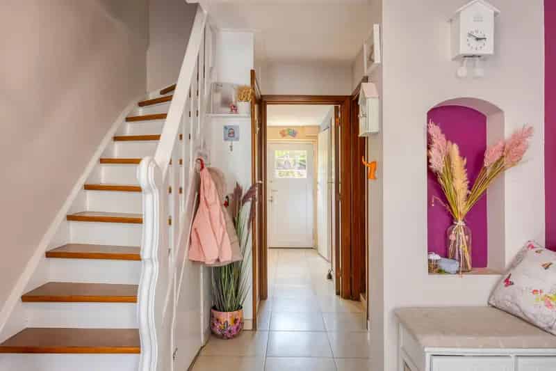 Bel-étage met 2slpk, bureau/dressing, tuin en garage!