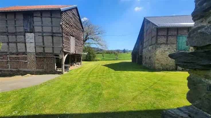 Huis Te Koop Ardennen: 5945m2, 4 Bijgebouwen, Potentieel Gites