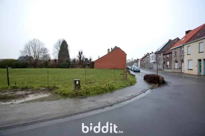 GUNSTIG GELEGEN BOUWGROND